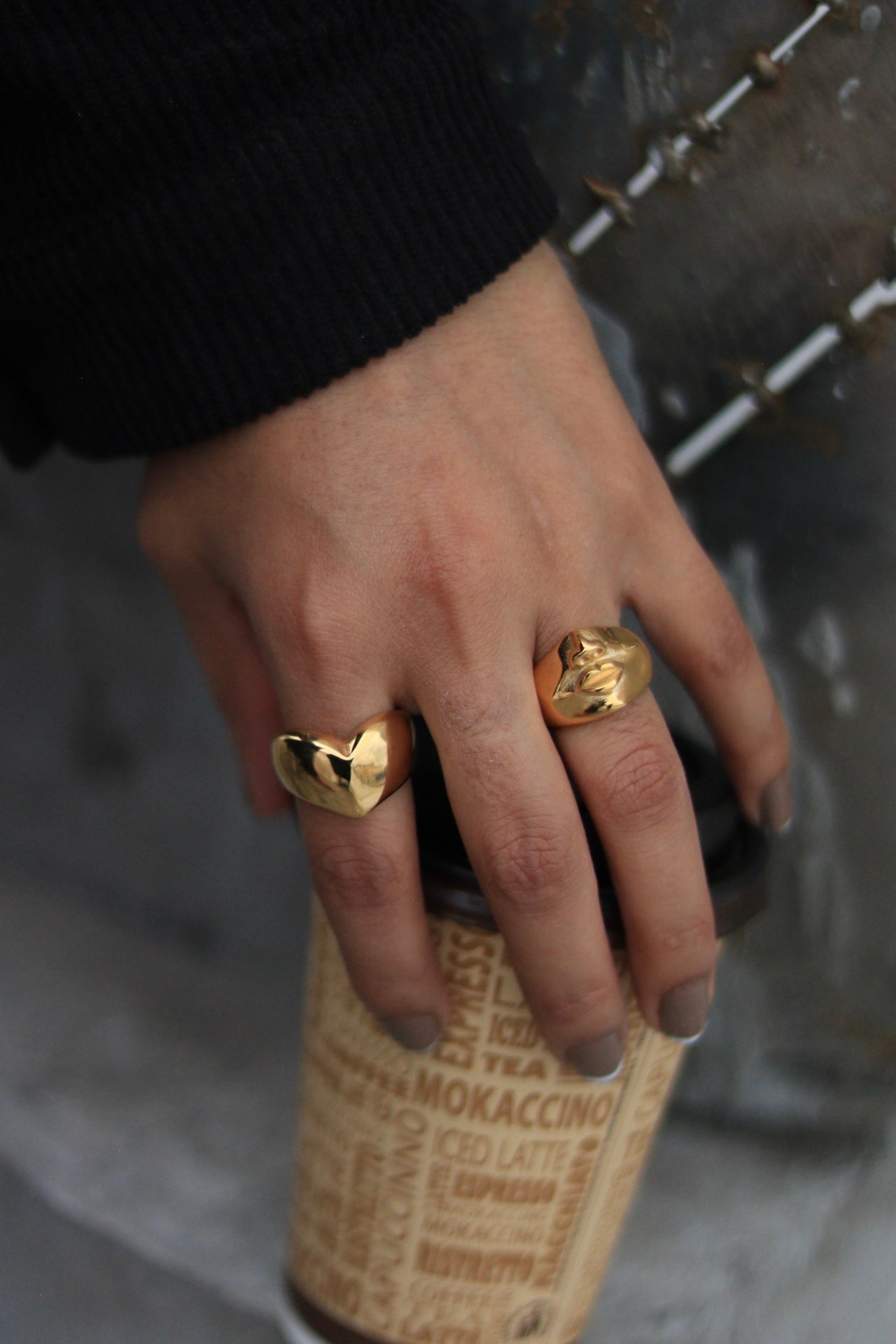 GESTURE RING