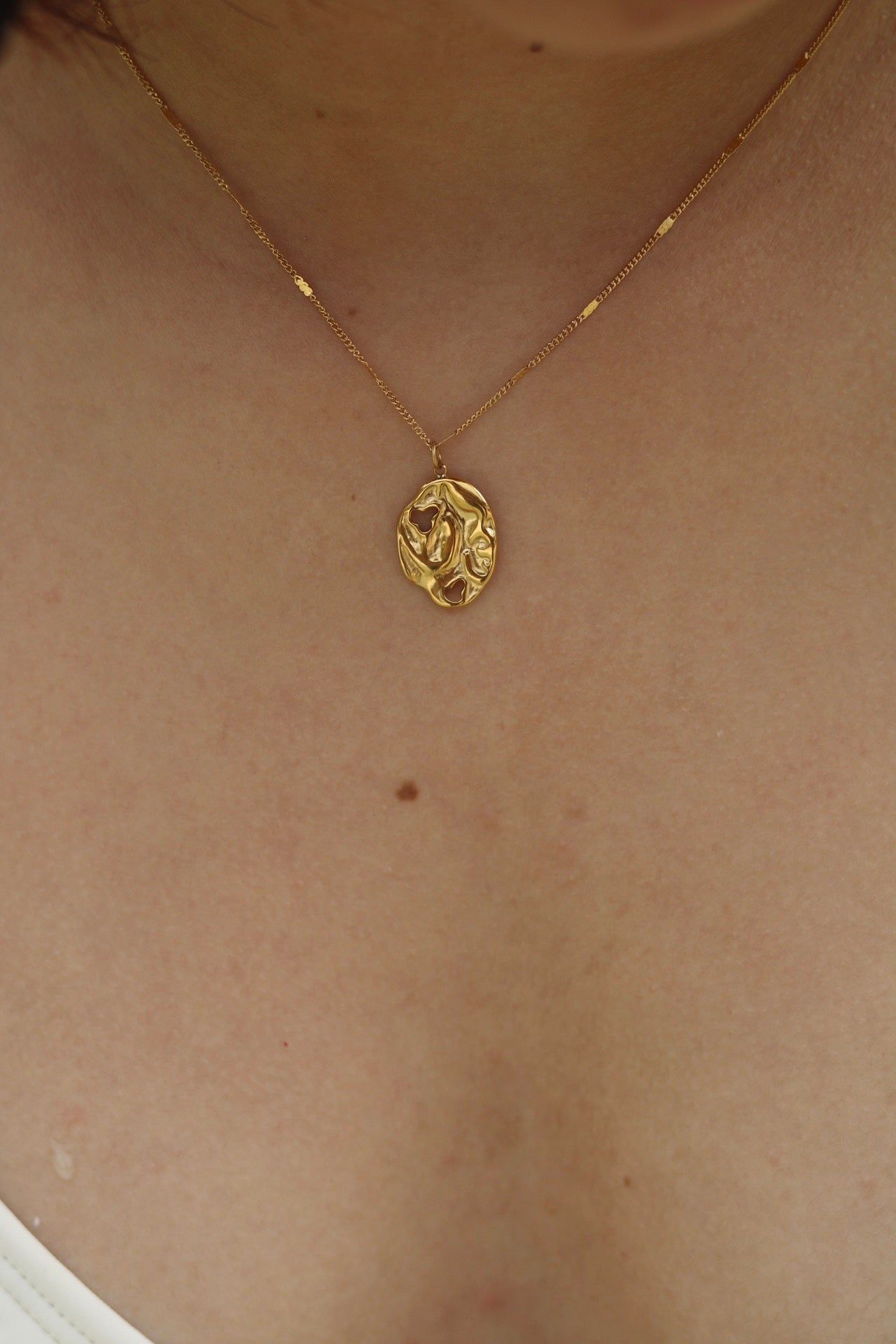 PEDRAODÍN NECKLACE